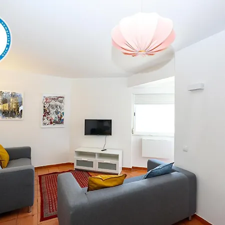 B49 - Postigo View Flat In