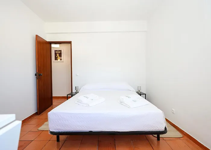 B49 - Postigo View Flat In *