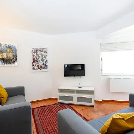 B49 - Postigo View Flat In Apartment *